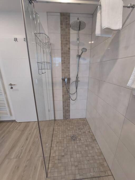 Ferienwohnung Helenenquelle Bad Wildungen Bagian luar foto